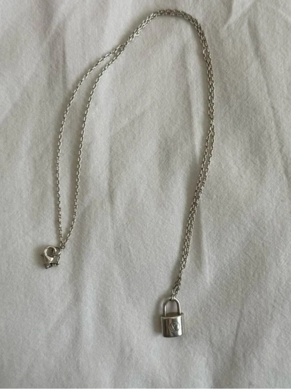 Louis Vuitton good authentic